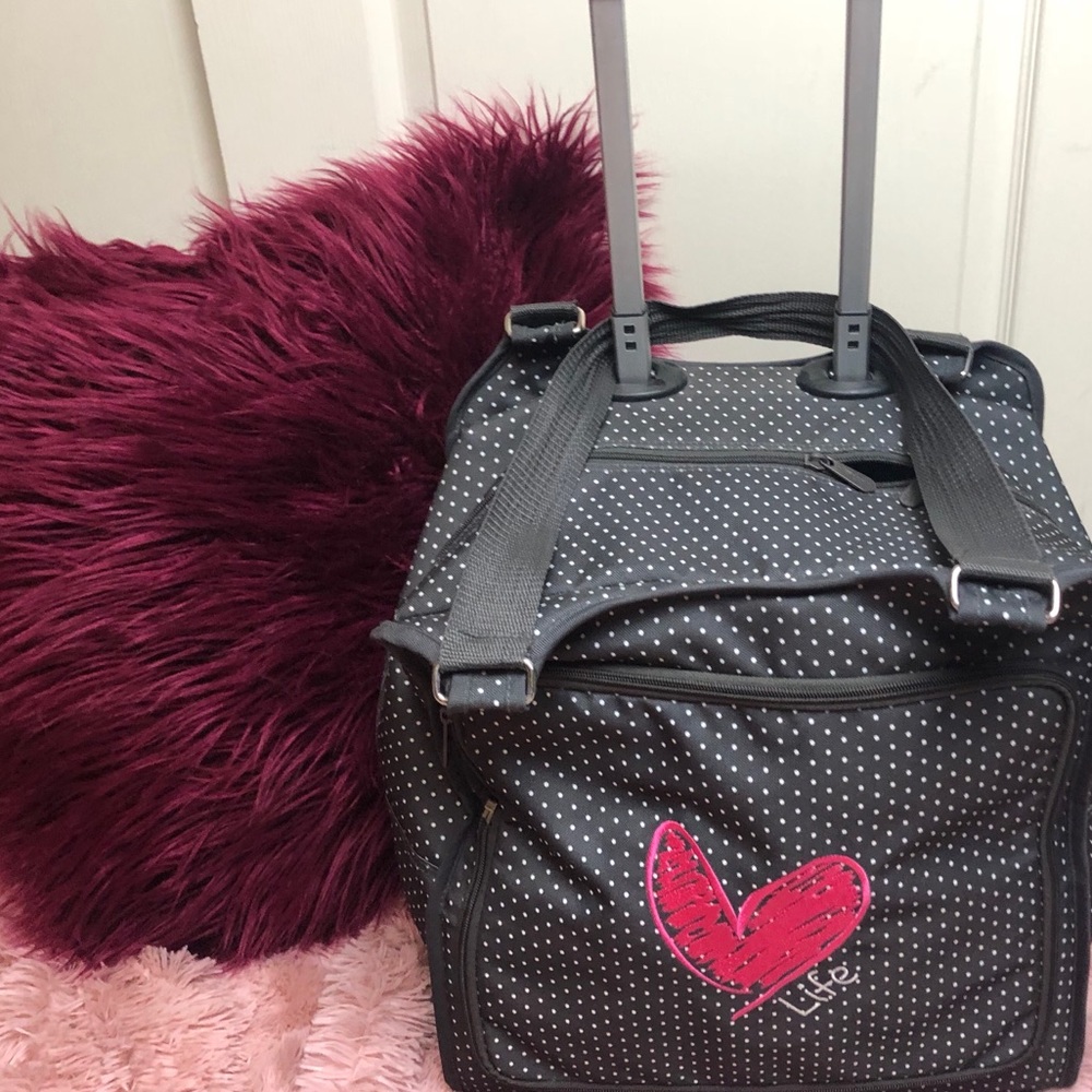 Super Rare Thirty-One “Away We Go Roller” Bag 💜